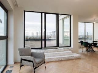 4-комн., 290 м², 9/10 этаж