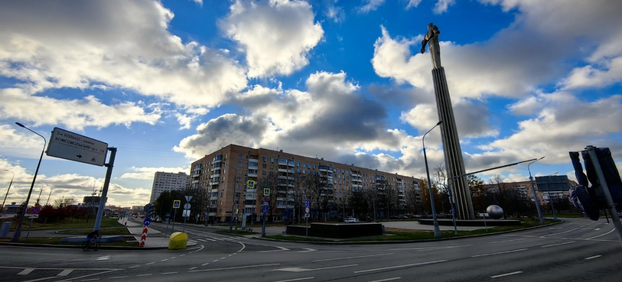Очень привлекательное место : близко к центру, много зелени! Фото: Мир Квартир