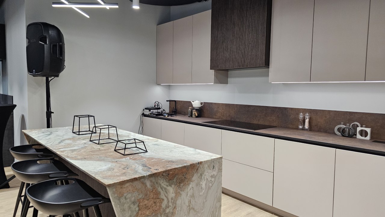 Вечный вопрос – покупать или арендовать? Фото: Мир Квартир